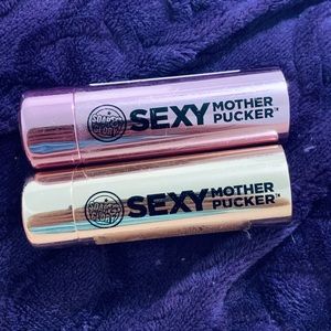 HOLD Sexy MotherPucker Lipstick Duo